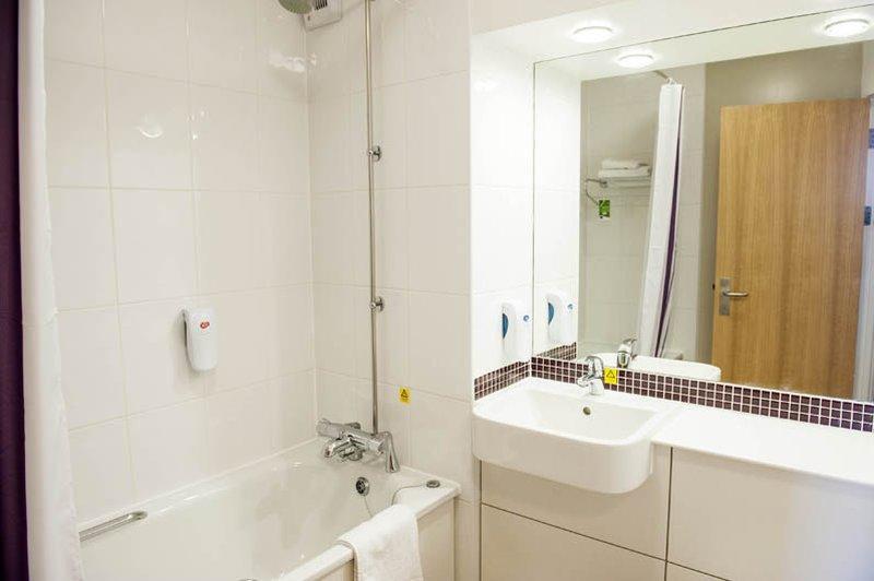Premier Inn Coventry East エクステリア 写真