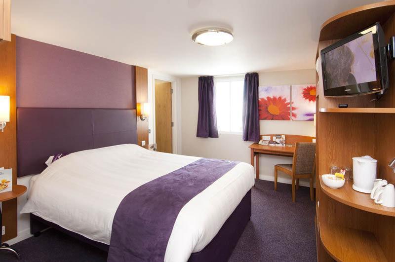 Premier Inn Coventry East エクステリア 写真